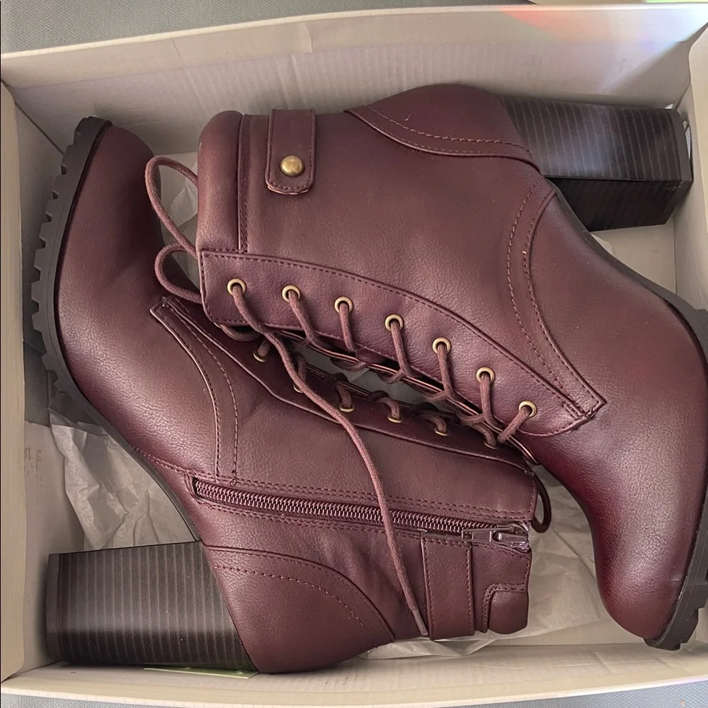 Style & Co. Deep Red Lace-Up Ankle Boots - Picture 2 of 4